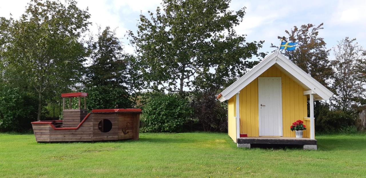 Bjoerkaengs Vandrarhem Tvaaker Bagian luar foto