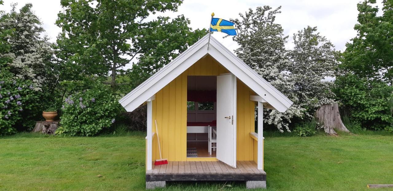 Bjoerkaengs Vandrarhem Tvaaker Bagian luar foto