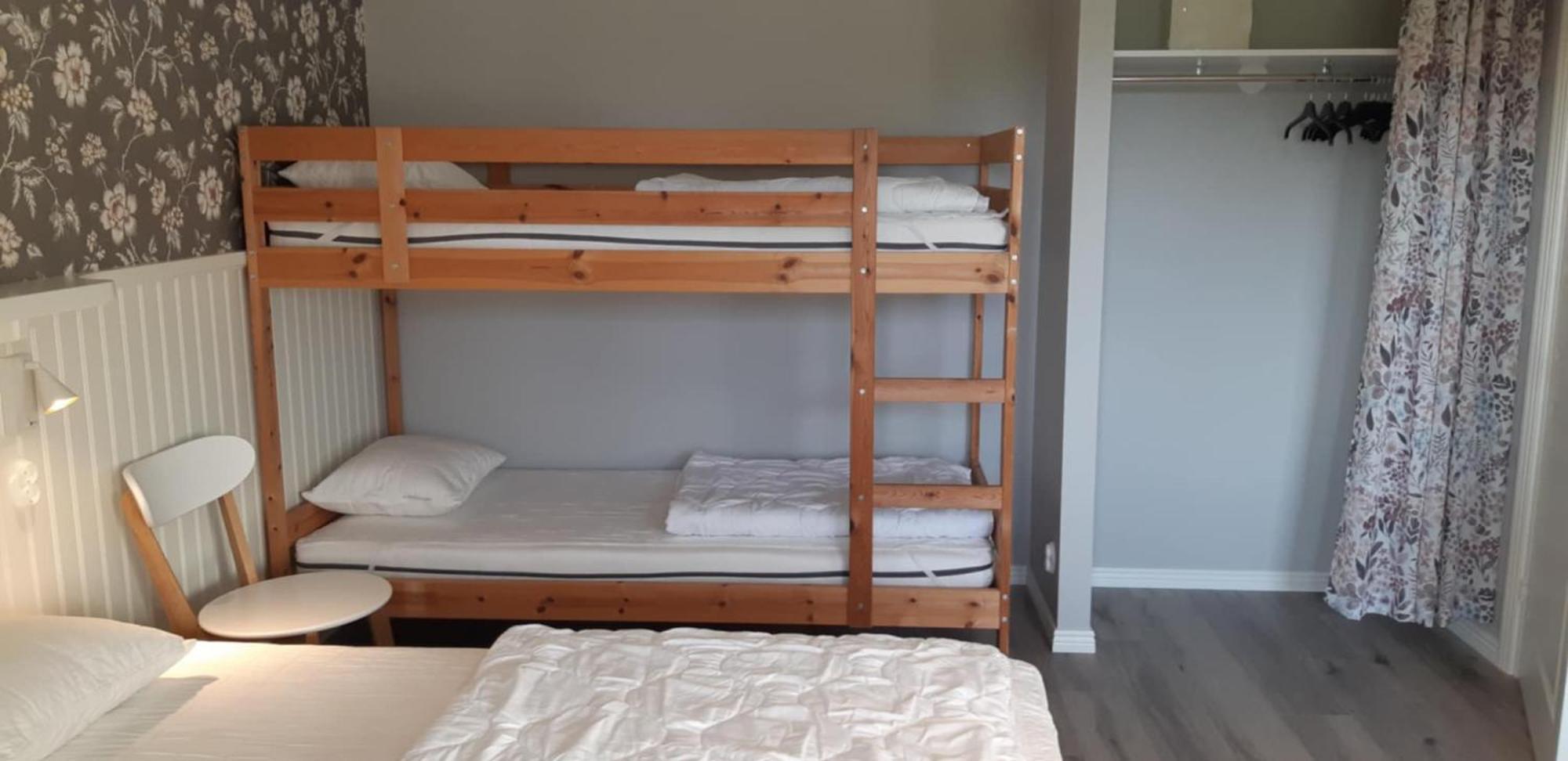 Bjoerkaengs Vandrarhem Tvaaker Bagian luar foto